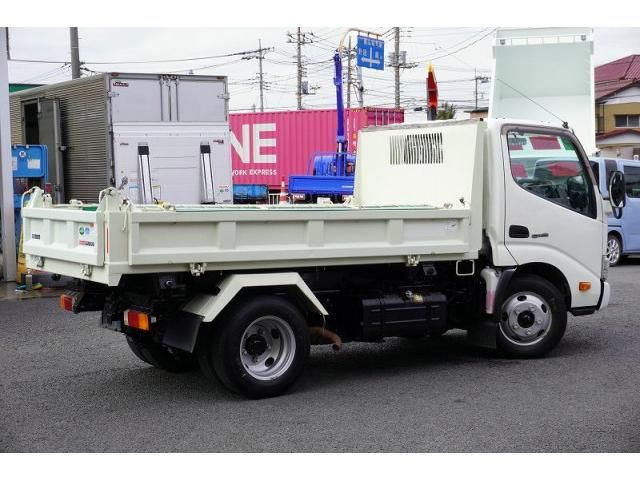 HINO DUTRO 2016 Image 31