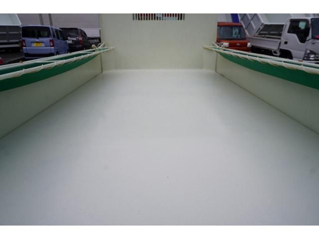 HINO DUTRO 2016 Image 31