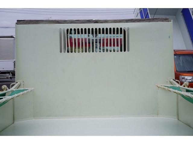 HINO DUTRO 2016 Image 31