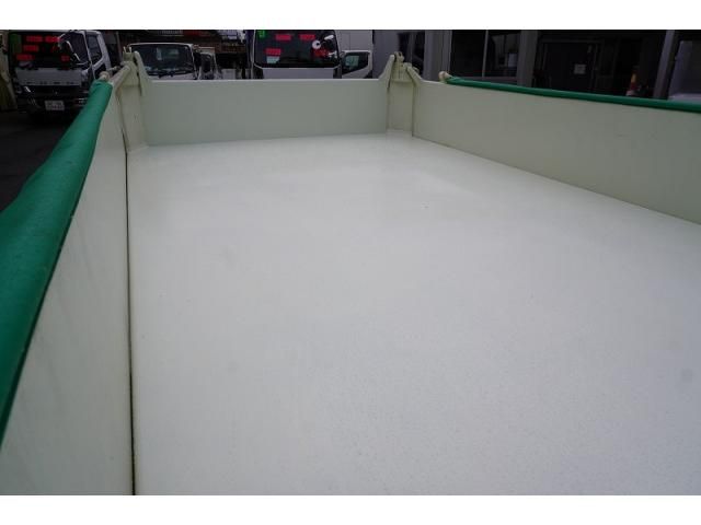 HINO DUTRO 2016 Image 31