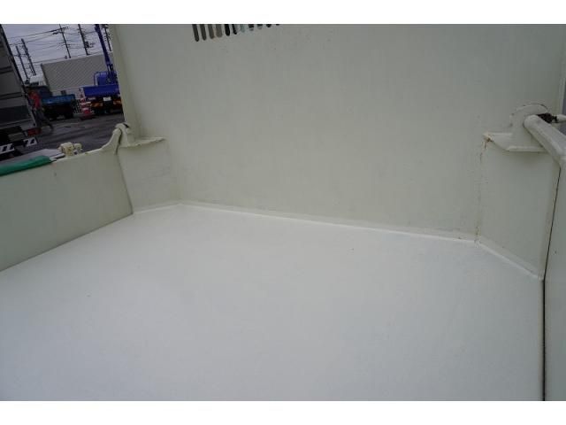 HINO DUTRO 2016 Image 31