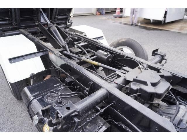 HINO DUTRO 2016 Image 31