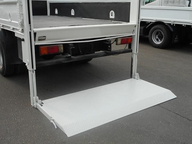 HINO DUTRO 2015 Image 31