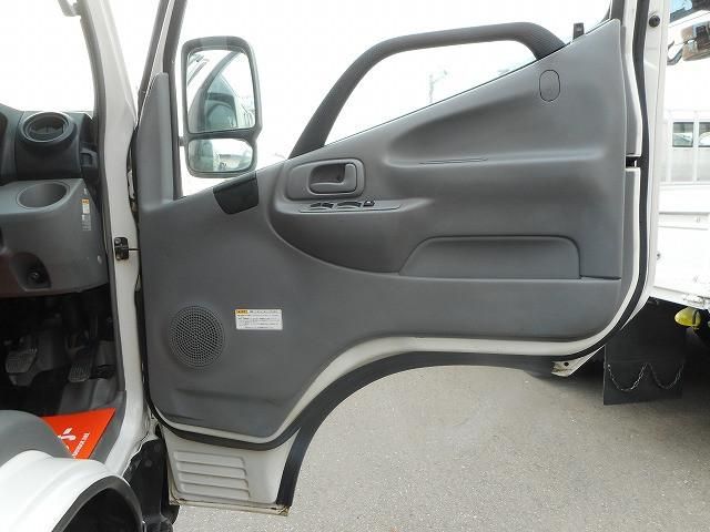 HINO DUTRO 2015 Image 31