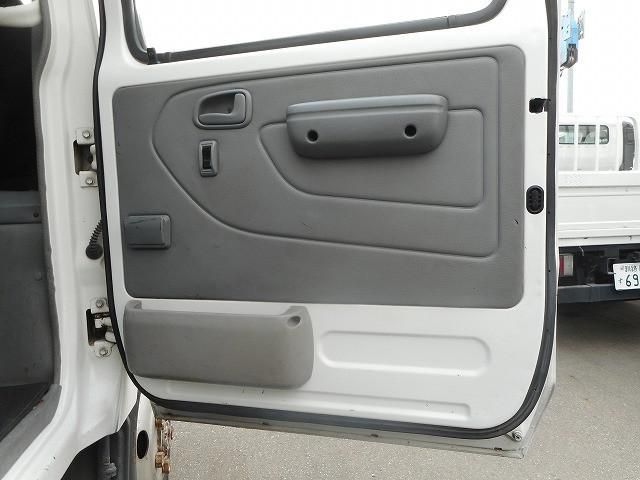 HINO DUTRO 2015 Image 31