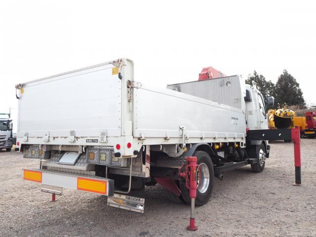 MITSUBISHI FUSOU FIGHTER 2004 Image 31