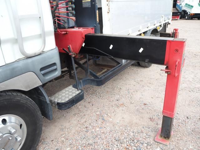 MITSUBISHI FUSOU FIGHTER 2004 Image 31