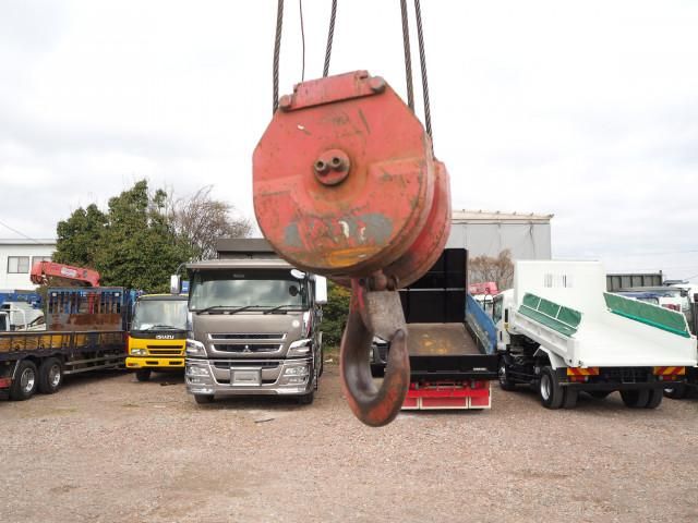 MITSUBISHI FUSOU FIGHTER 2004 Image 31