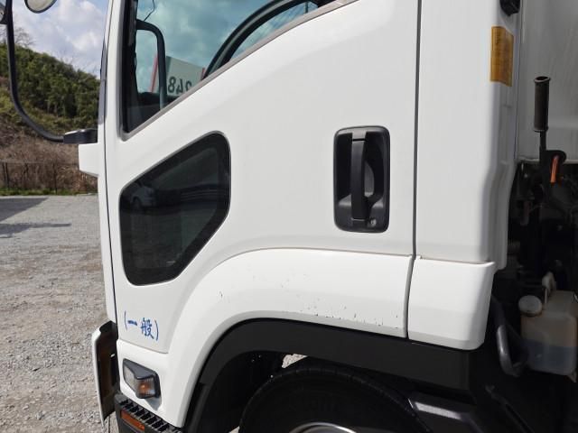 ISUZU FORWARD 2011 Image 31