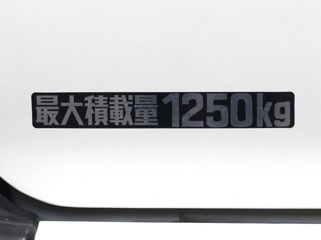 TOYOTA DYNA 2019 Image 31