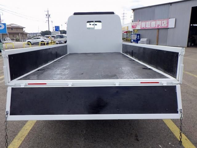 ISUZU ELF 2022 Image 31