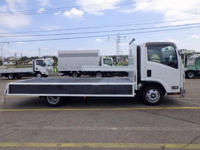 ISUZU ELF 2022 Image 31