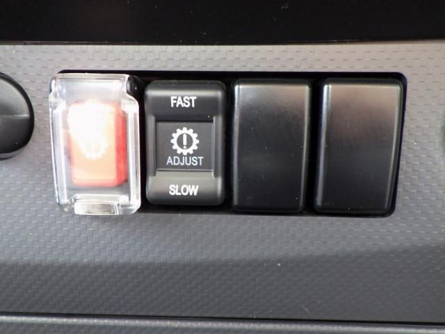 ISUZU ELF 2022 Image 31