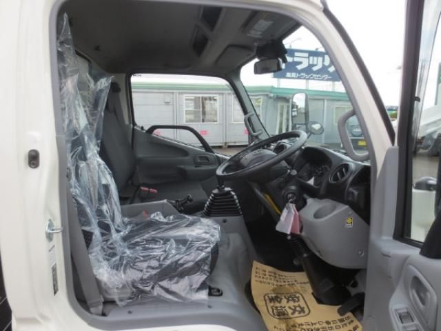 HINO DUTRO 2025 Image 31