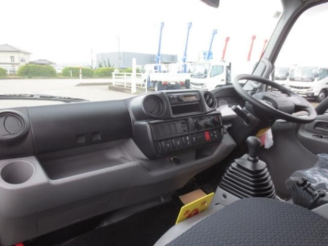 HINO DUTRO 2025 Image 31