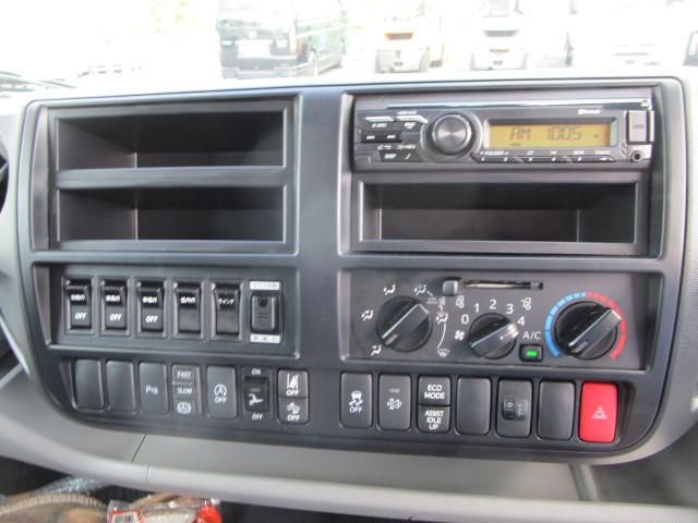 HINO DUTRO 2024 Image 31