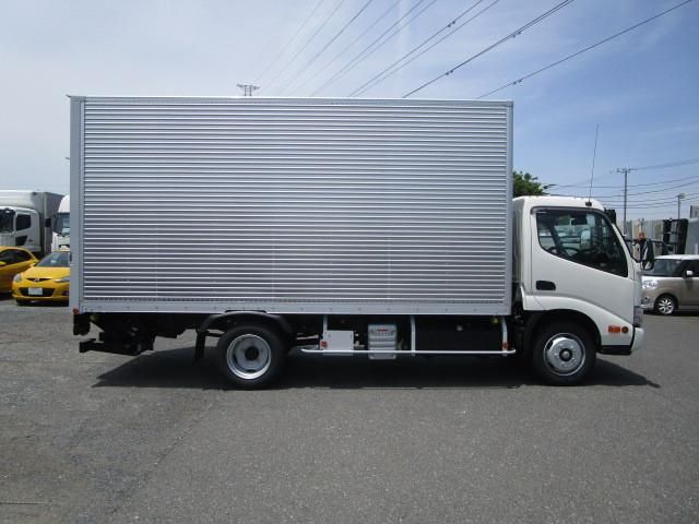 HINO DUTRO 2025 Image 31