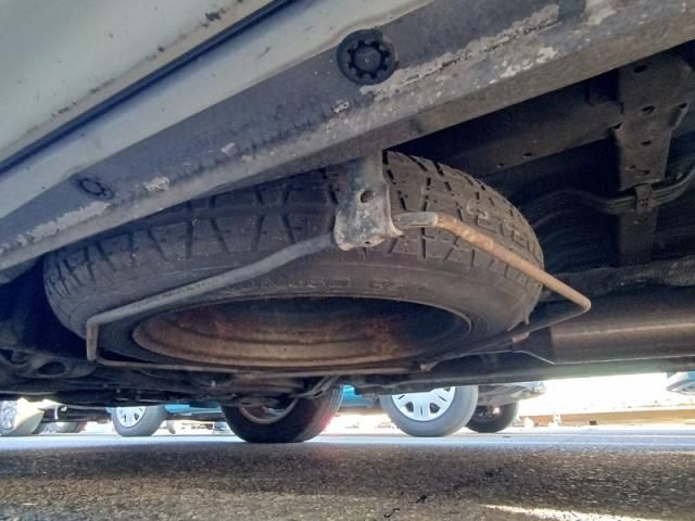 TOYOTA NOAH 2007 Image 31