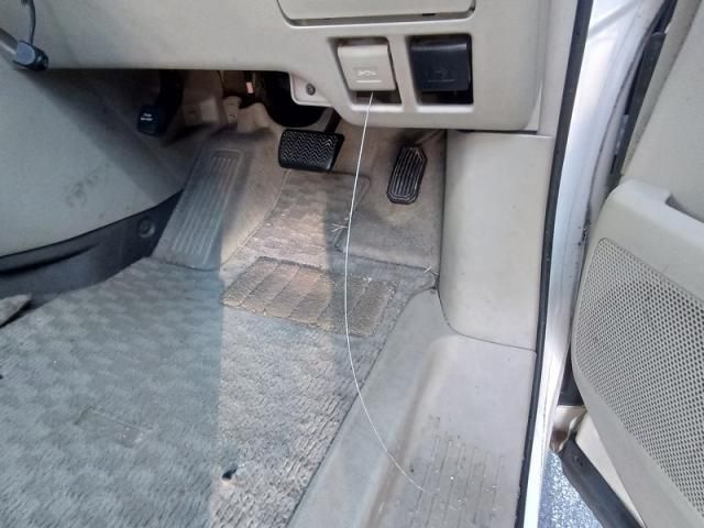 TOYOTA NOAH 2007 Image 31