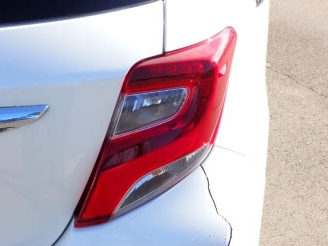 TOYOTA VITZ 2016 Image 31