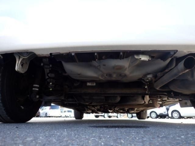 TOYOTA VITZ 2016 Image 31