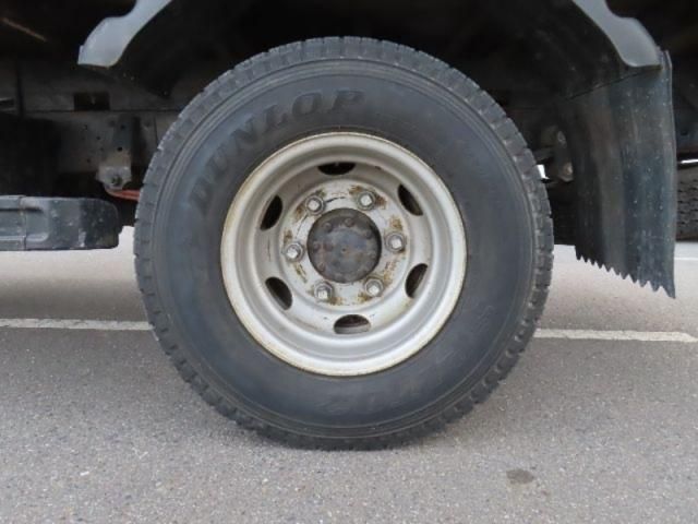 ISUZU  2004 Image 31