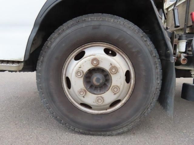 ISUZU  2004 Image 31