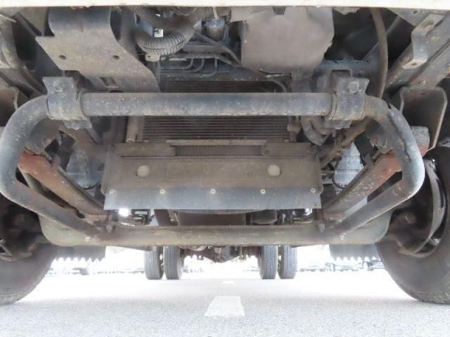 ISUZU  2004 Image 31