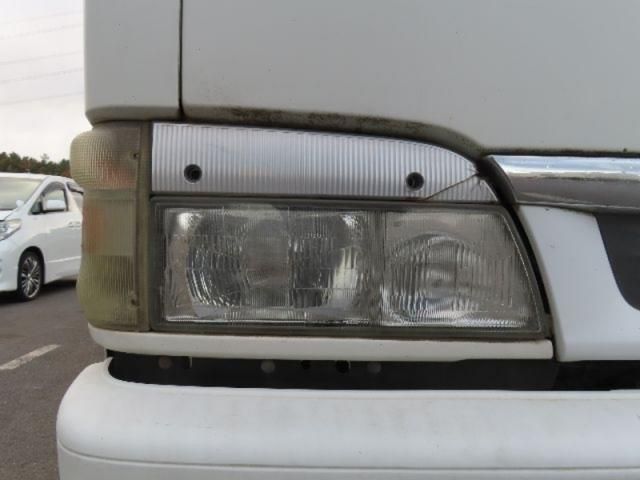 ISUZU  2004 Image 31