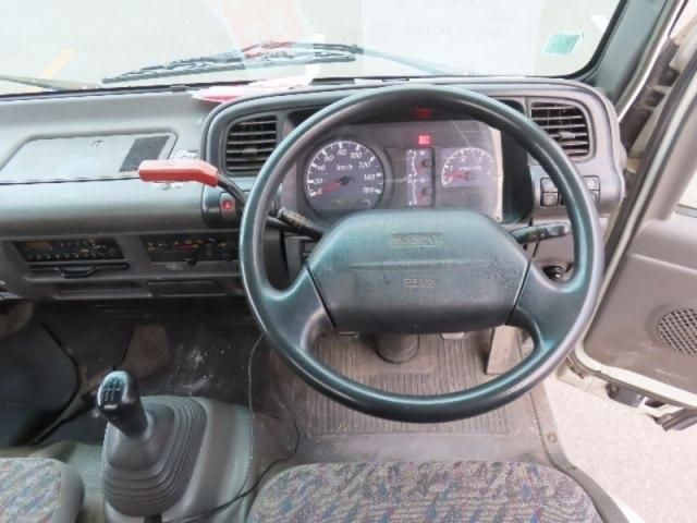 ISUZU  2004 Image 31