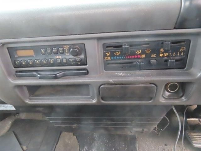 ISUZU  2004 Image 31