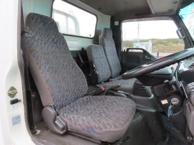 ISUZU  2004 Image 31