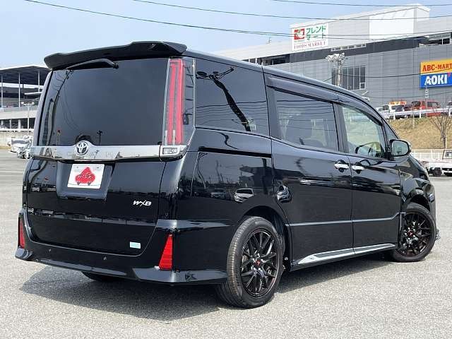 TOYOTA NOAH 2020 Image 31