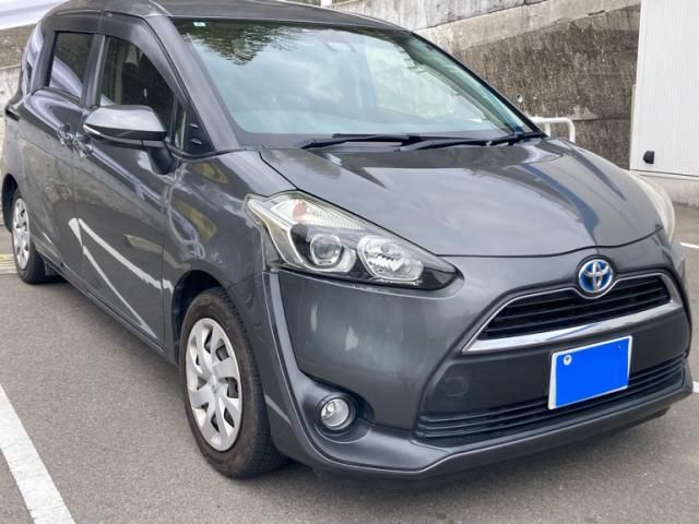 TOYOTA SIENTA HYBRID 2015 Image 31