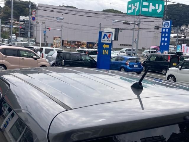 TOYOTA SIENTA HYBRID 2015 Image 31