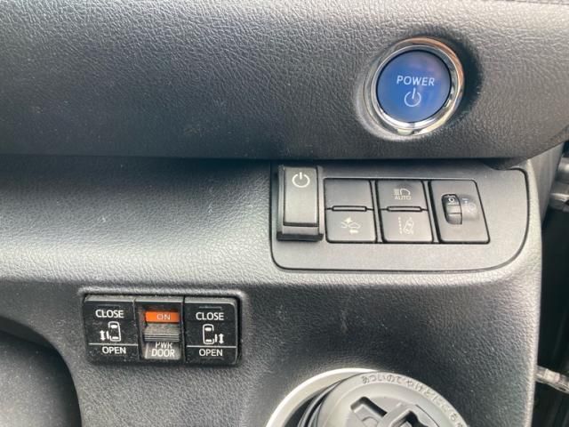 TOYOTA SIENTA HYBRID 2015 Image 31