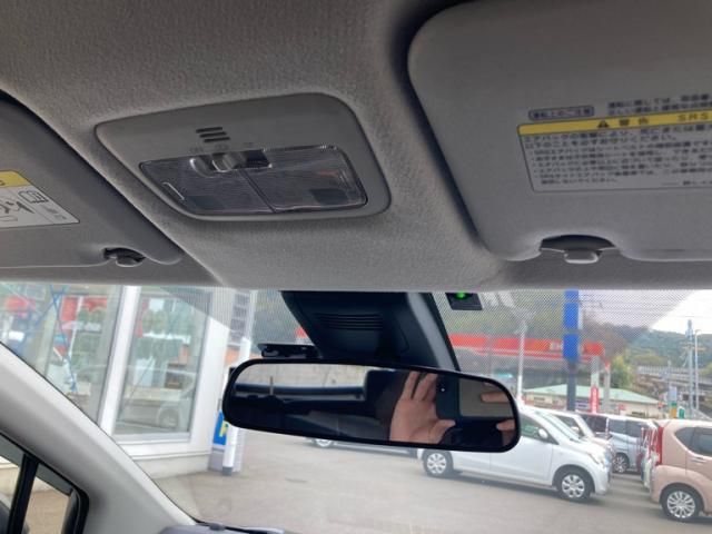 TOYOTA SIENTA HYBRID 2015 Image 31