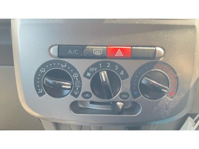 DAIHATSU TANTO 2011 Image 31