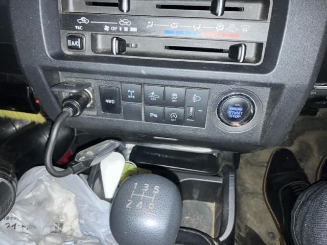 TOYOTA PIXIS TRUCK 4WD 2022 Image 31