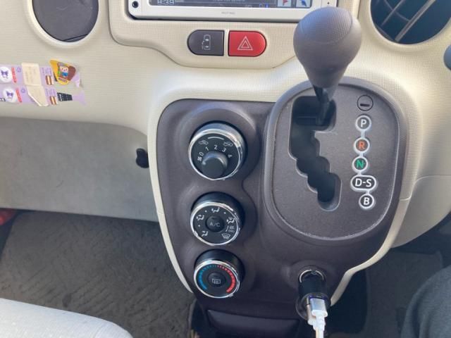 TOYOTA PORTE 2013 Image 31