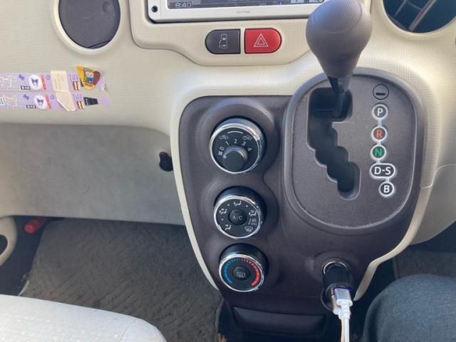 TOYOTA PORTE 2013 Image 31