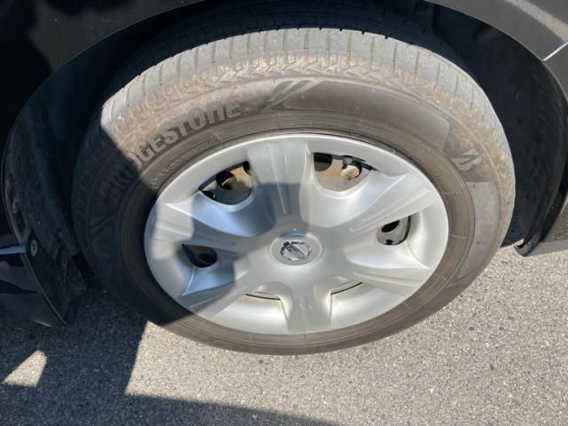 NISSAN TIIDA 2010 Image 31