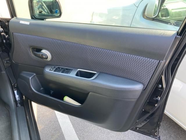 NISSAN TIIDA 2010 Image 31