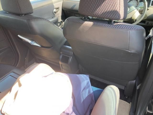 NISSAN TIIDA 2010 Image 31