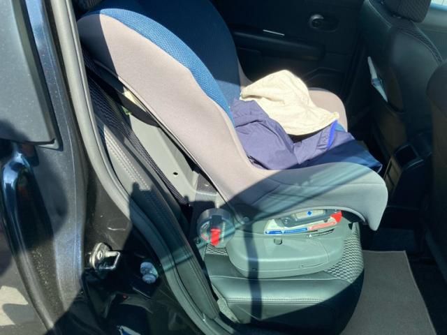 NISSAN TIIDA 2010 Image 31