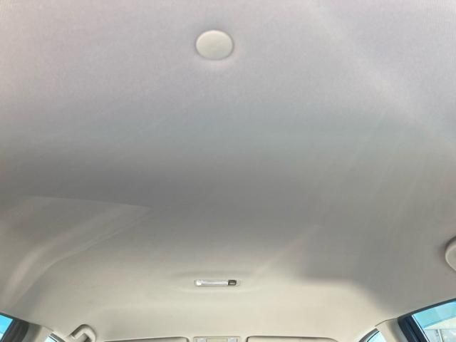 NISSAN TIIDA 2010 Image 31