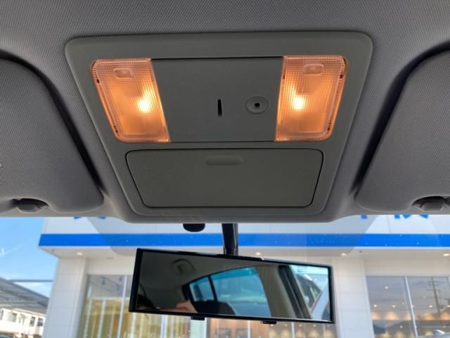 NISSAN TIIDA 2010 Image 31