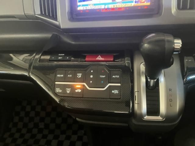 HONDA STEPWAGON 2011 Image 31