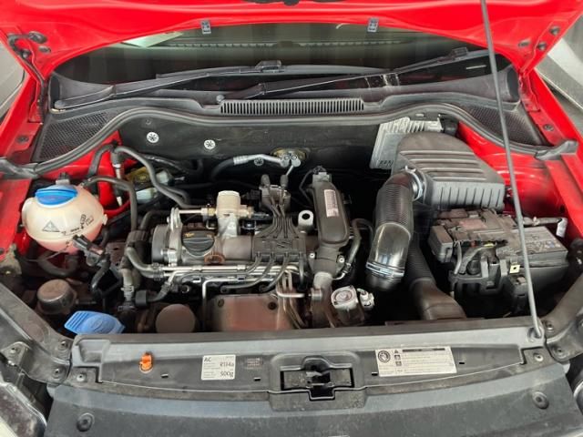 VOLKSWAGEN POLO 2011 Image 31