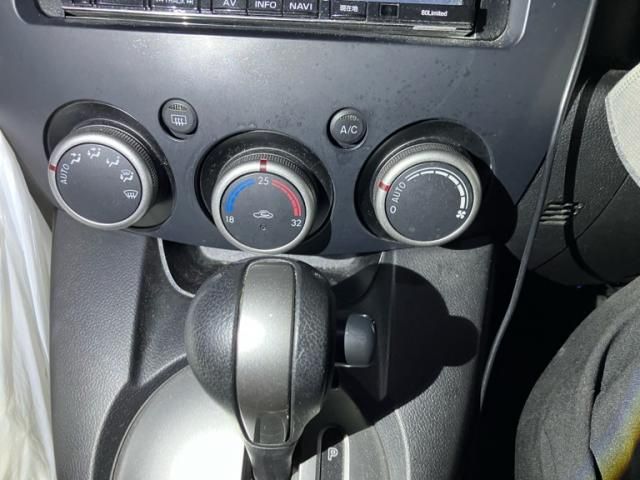 MAZDA DEMIO 2011 Image 31